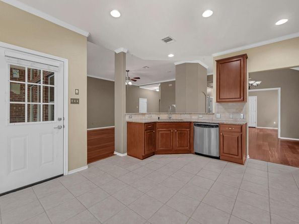 202 Muscovy LN, Cedar Park TX 78613