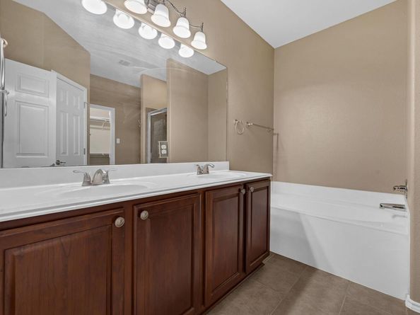 202 Muscovy LN, Cedar Park TX 78613