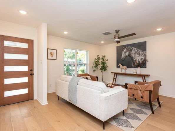 8101 Parkdale DR, Austin TX 78757