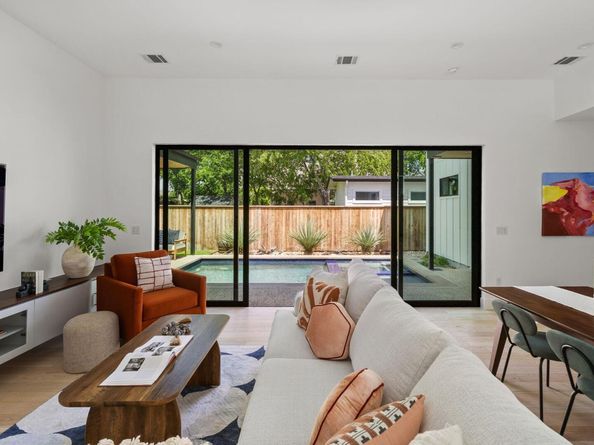 1911 Piedmont Ave, Austin TX 78757