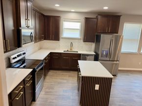 316 E Broade ST, Leander TX 78641