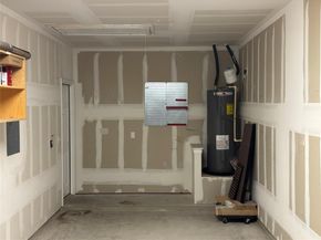 316 E Broade ST, Leander TX 78641