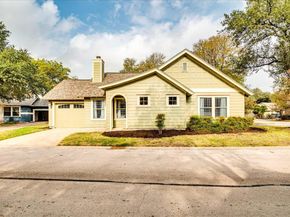 13604 Caldwell DR 19, Austin TX 78750