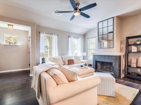 13604 Caldwell DR 19, Austin TX 78750