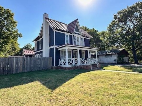 214 W University Ave, Georgetown TX 78626
