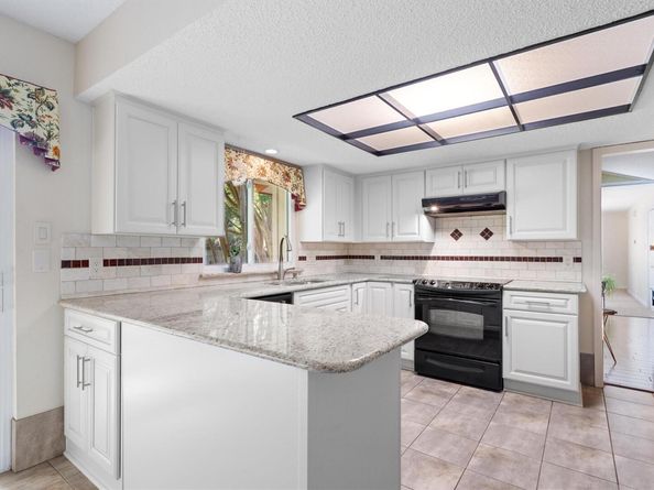 13215 Woodthorpe ST, Austin TX 78729