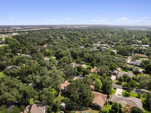 13215 Woodthorpe ST, Austin TX 78729