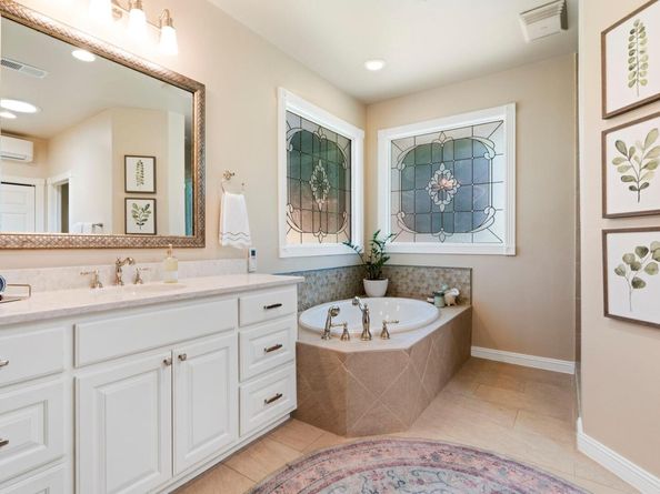 2911 Gabriel View DR, Georgetown TX 78628