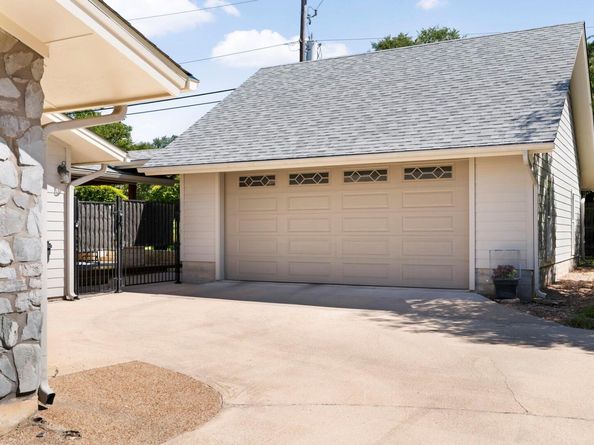 2911 Gabriel View DR, Georgetown TX 78628