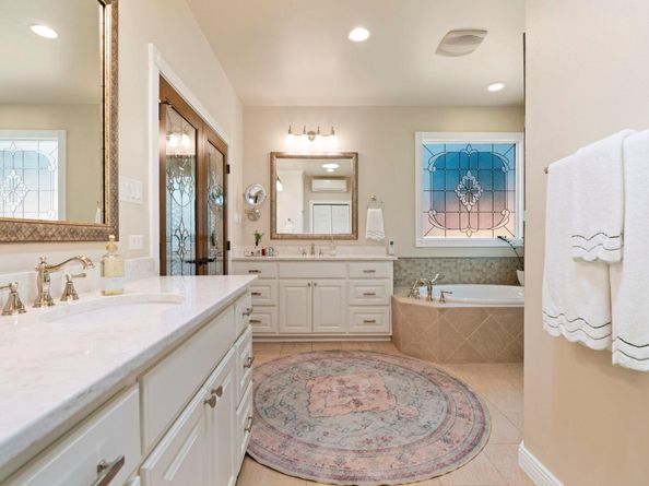 2911 Gabriel View DR, Georgetown TX 78628