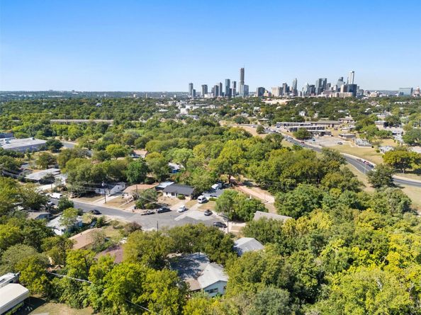 1176 Graham ST, Austin TX 78702
