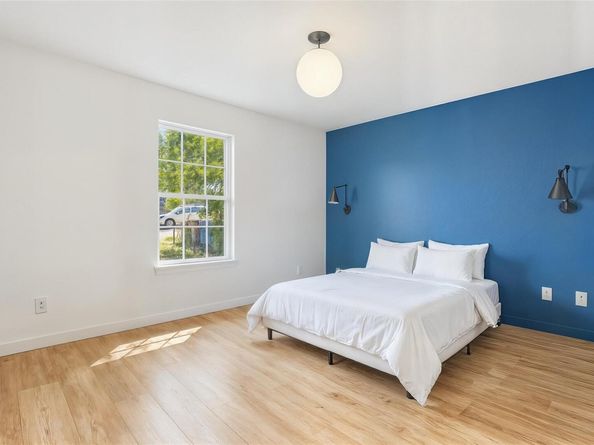 1176 Graham ST, Austin TX 78702