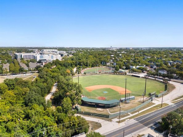 1176 Graham ST, Austin TX 78702
