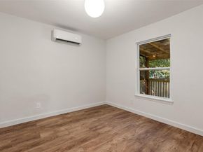 1176 Graham ST, Austin TX 78702