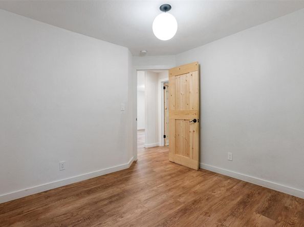 1176 Graham ST, Austin TX 78702