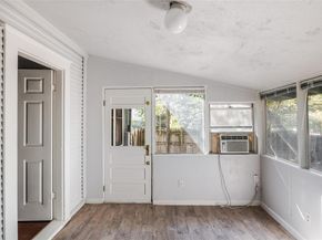 2102 Brackenridge ST, Austin TX 78704