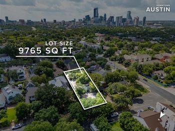 1507 Woodlawn BLVD