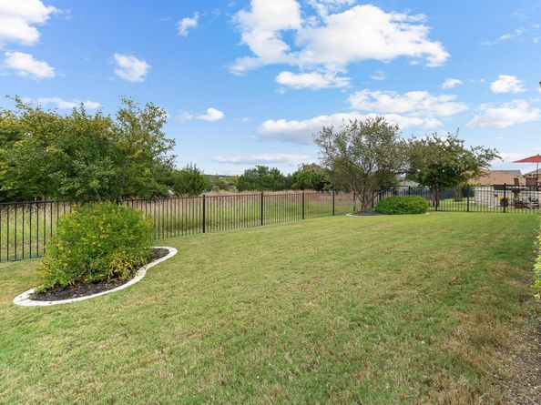 608 Kite Ridge ST, Georgetown TX 78633
