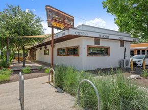 2000 Maple Ave, Austin TX 78722