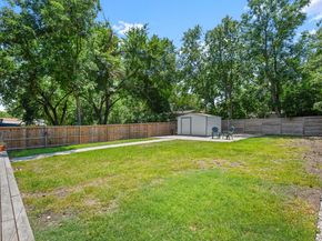2000 Maple Ave, Austin TX 78722