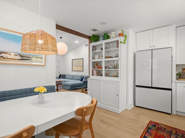 2000 Maple Ave, Austin TX 78722