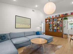 2000 Maple Ave, Austin TX 78722