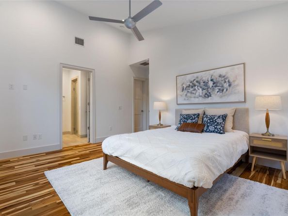 2902 Cedarview DR, Austin TX 78704