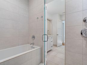 2902 Cedarview DR, Austin TX 78704