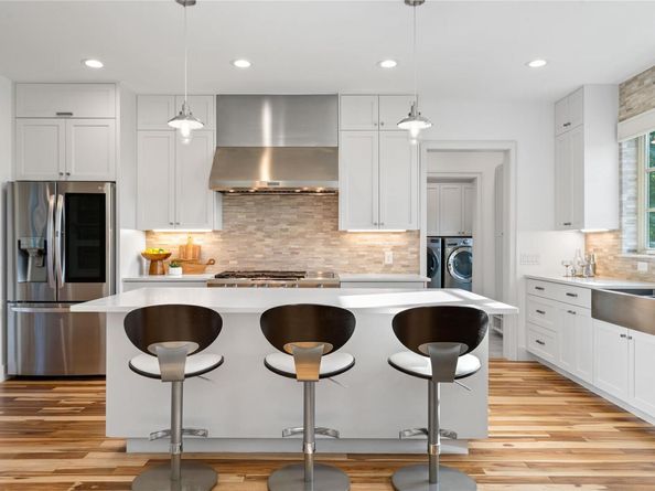 2902 Cedarview DR, Austin TX 78704