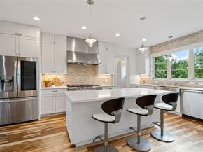 2902 Cedarview DR, Austin TX 78704