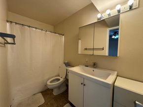 910 Duncan LN 43, Austin TX 78705