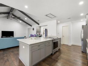 9421 Spring Hollow DR, Austin TX 78750