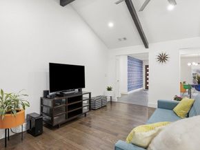 9421 Spring Hollow DR, Austin TX 78750