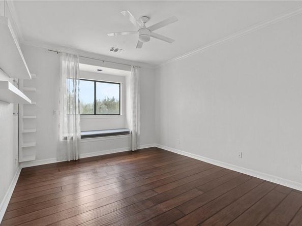 1905 Holiday Hills CV, Austin TX 78732