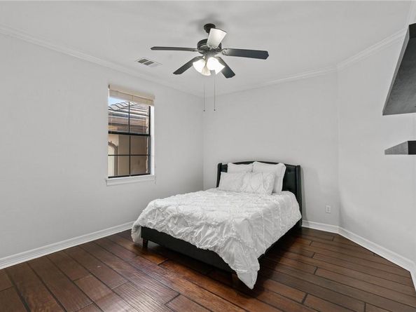 1905 Holiday Hills CV, Austin TX 78732
