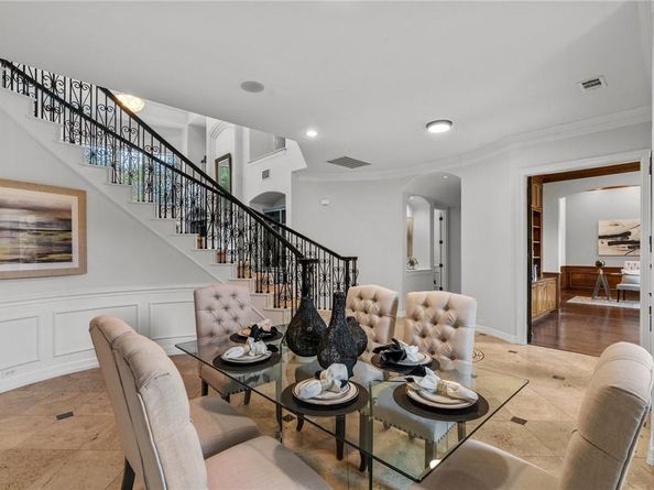 1905 Holiday Hills CV, Austin TX 78732