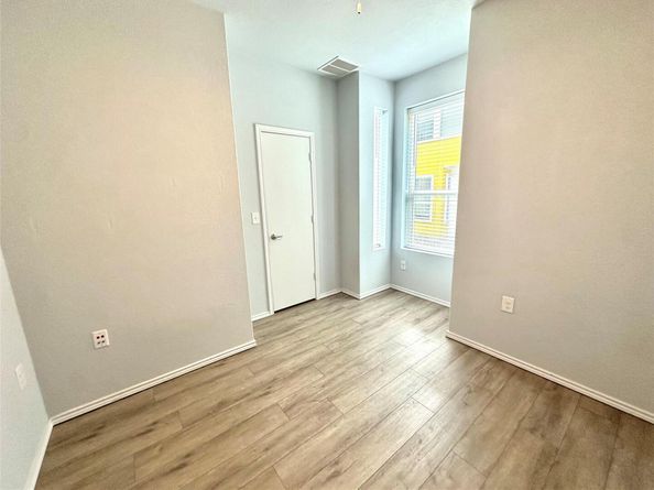 4323 Nitschke ST, Austin TX 78723