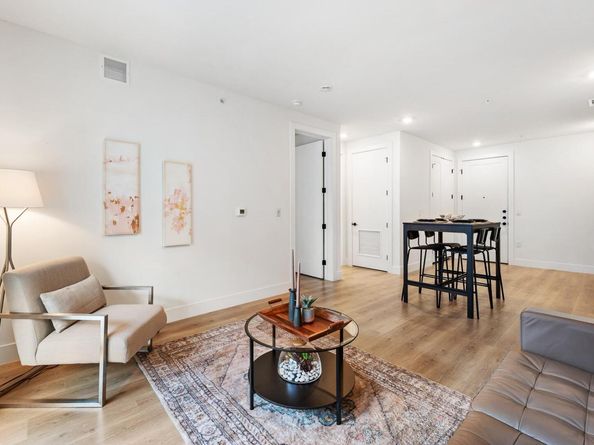 1701 Simond Ave 201, Austin TX 78723