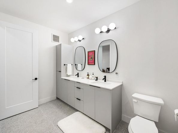 1701 Simond Ave 201, Austin TX 78723