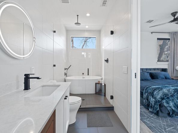 308 Onion ST, Austin TX 78702
