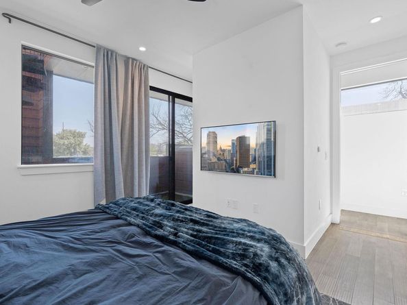 308 Onion ST, Austin TX 78702