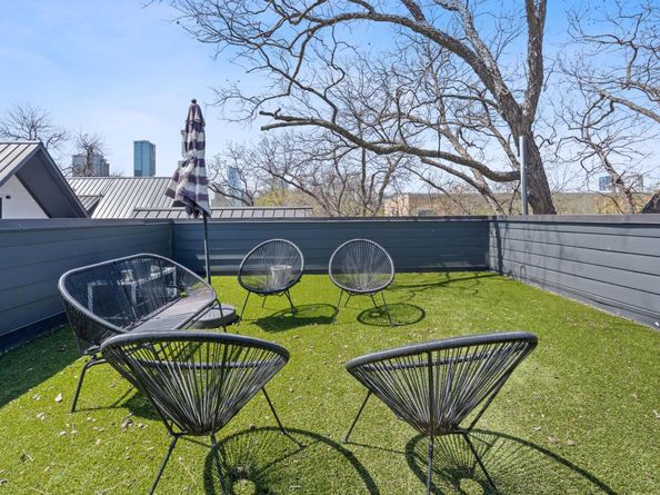 308 Onion ST, Austin TX 78702