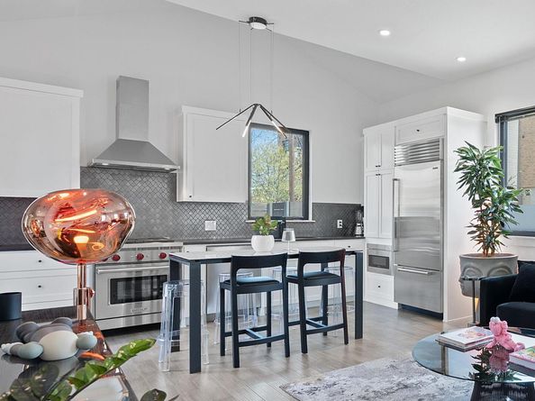 308 Onion ST, Austin TX 78702