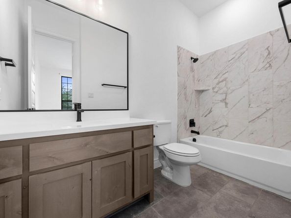 109 Strawberry LN, Georgetown TX 78628