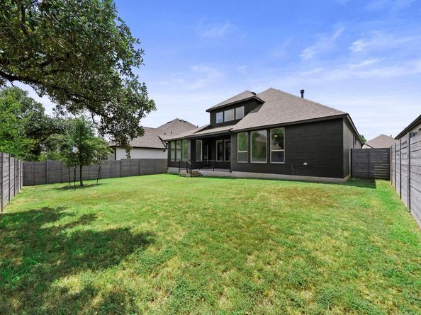 109 Strawberry LN, Georgetown TX 78628