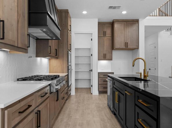 109 Strawberry LN, Georgetown TX 78628