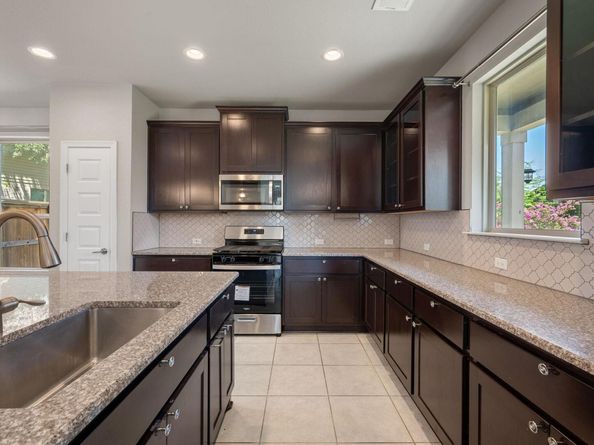14302 McCoy LOOP, Austin TX 78717