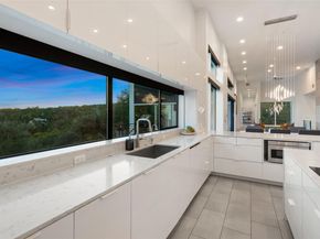 1904 Yaupon Valley RD, West Lake Hills TX 78746