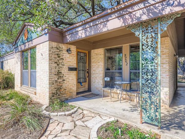 5702 Fairlane DR, Austin TX 78757