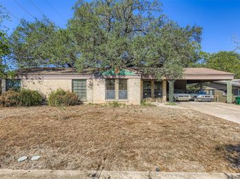 5702 Fairlane DR